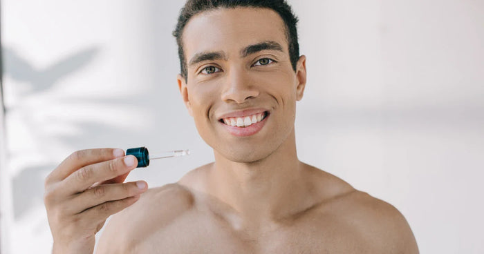 Sebo senza brufoli: come la Niacinamide controlla la pelle lucida